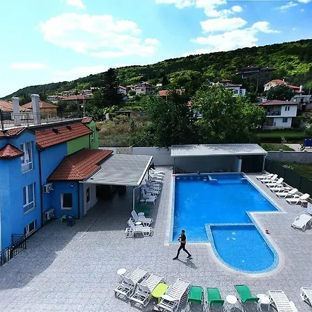 Modern Delux In Flowers&pool Private Complex Balchik