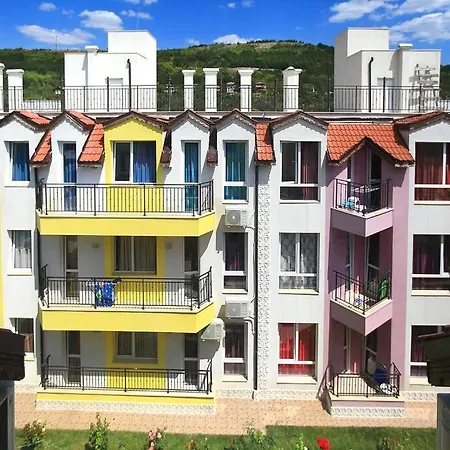 Lejlighed Modern Delux In Flowers&pool Private Complex Balchik