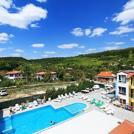 Modern Delux In Flowers&pool Private Complex * Balcic
