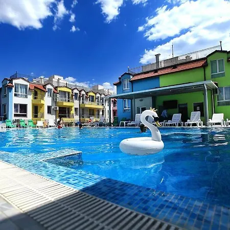 Modern Delux In Flowers&pool Private Complex Apartament Balcic