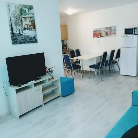 Apartament Modern Delux In Flowers&pool Private Complex