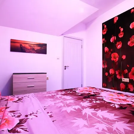 Apartmán Modern Delux In Flowers&pool Private Complex