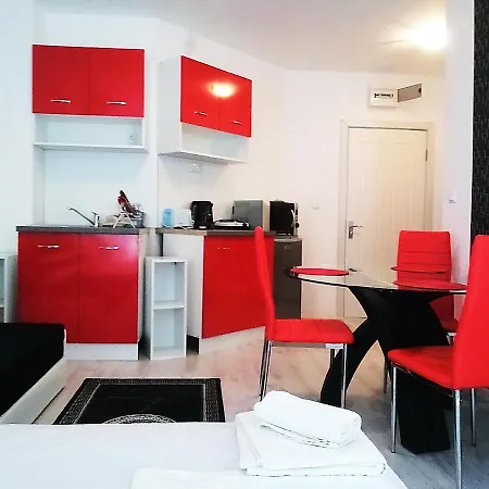 Modern Delux In Flowers&pool Private Complex Apartament