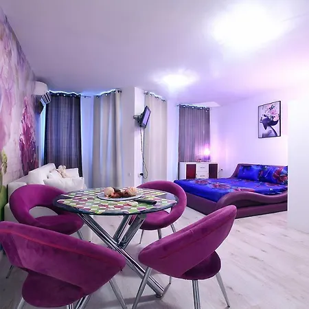 Modern Delux In Flowers&pool Private Complex