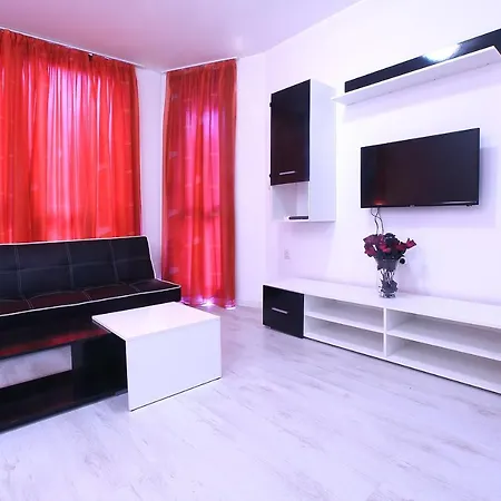 Modern Delux In Flowers&pool Private Complex Balčik